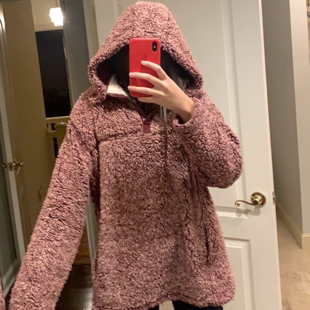 Sherpa pullover w/ removable hoodie coffeeshop